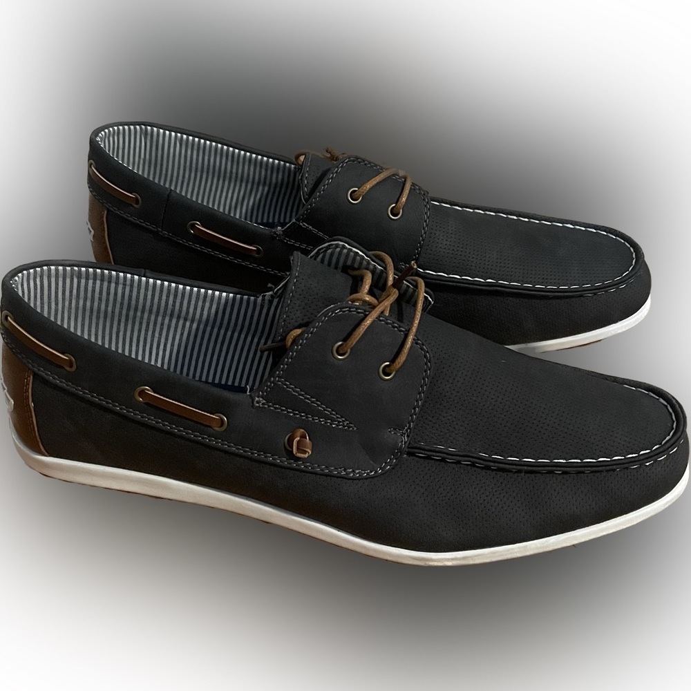 Men’s Size 13 Navy Boat Shoes
